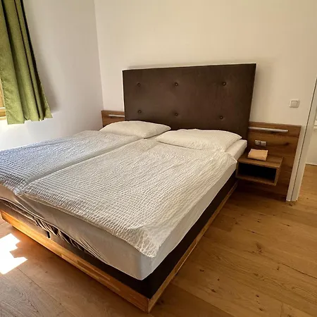 Apartment Paradies